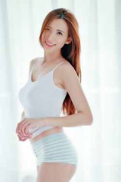 罚女仆夹震蛋器憋尿虐乳